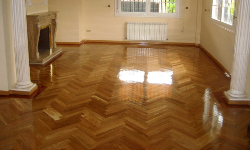 Detalle escalera de parquet